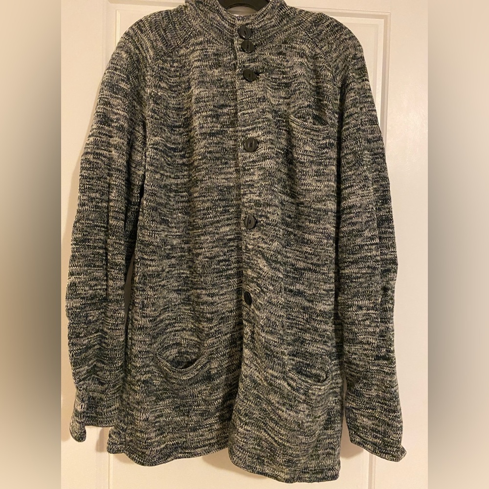 Commune heavy worm woman’s sweater jacket with hood